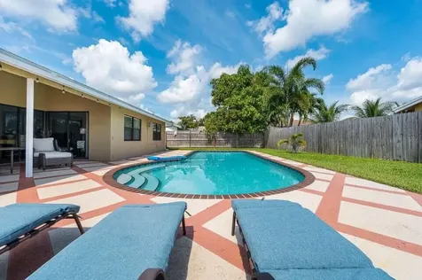 9102 Bedford Drive Boca Raton FL 33434