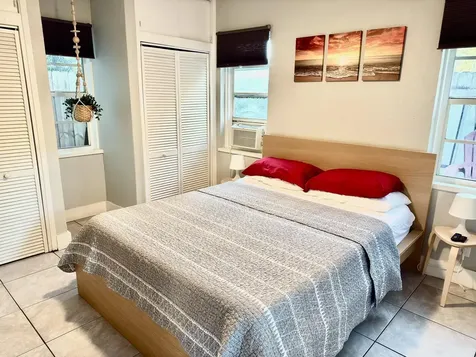 1009 Tequesta Street Fort Lauderdale FL 33312
