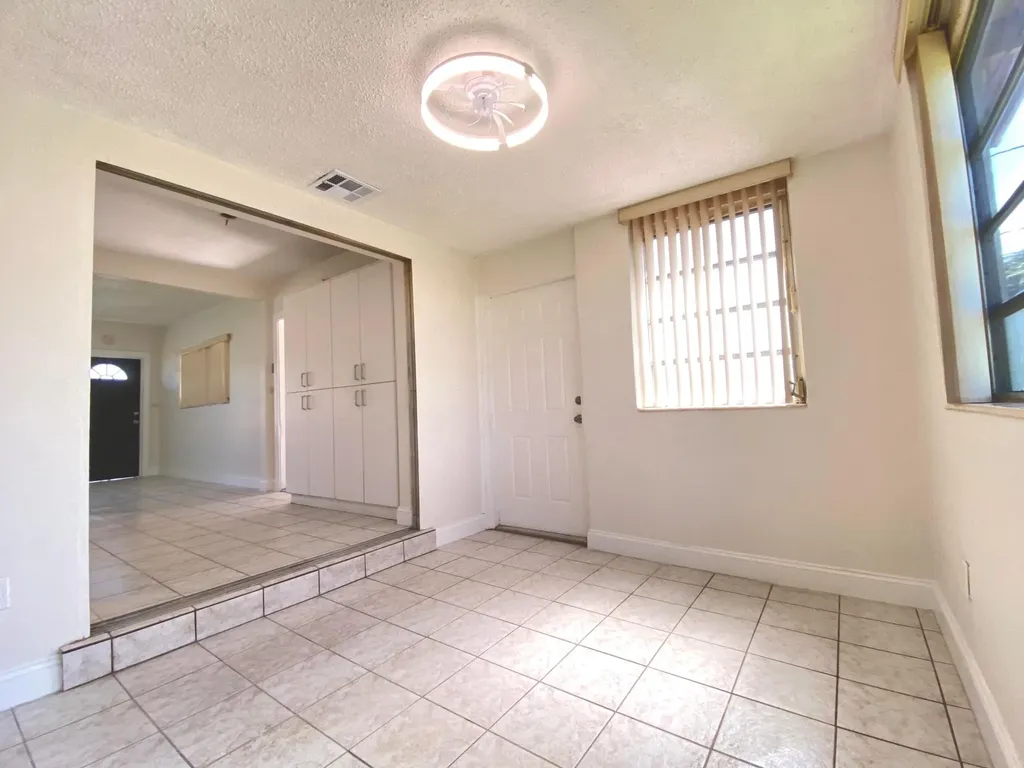 6751 Liberty Street Hollywood FL 33024