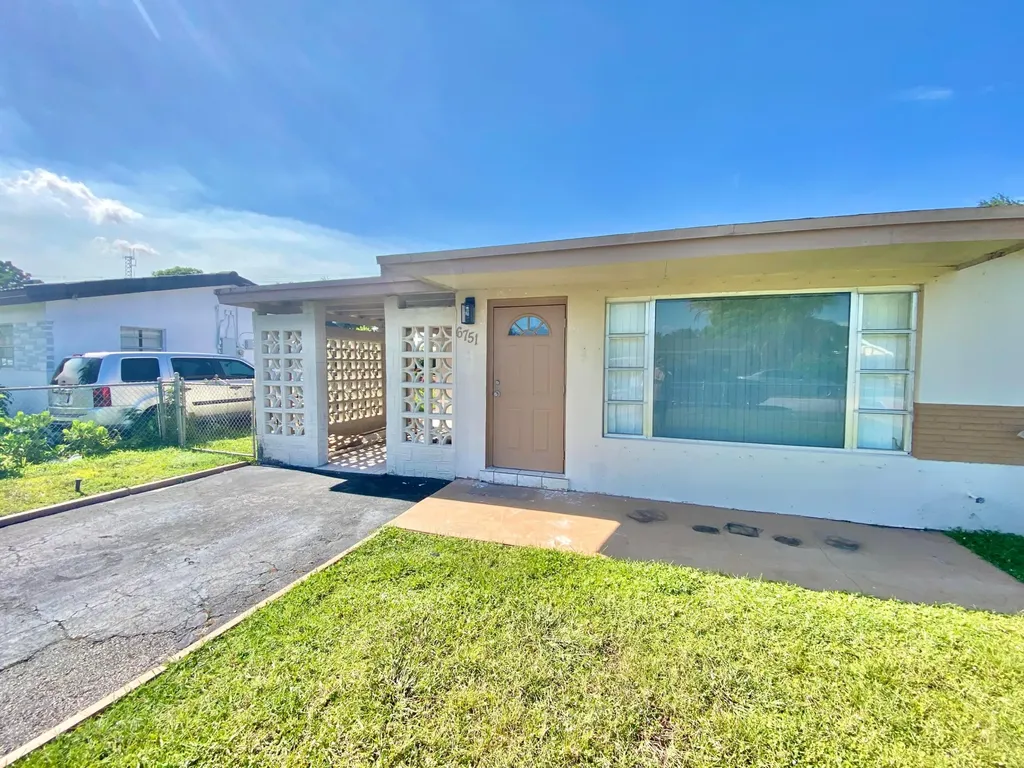 6751 Liberty Street Hollywood FL 33024