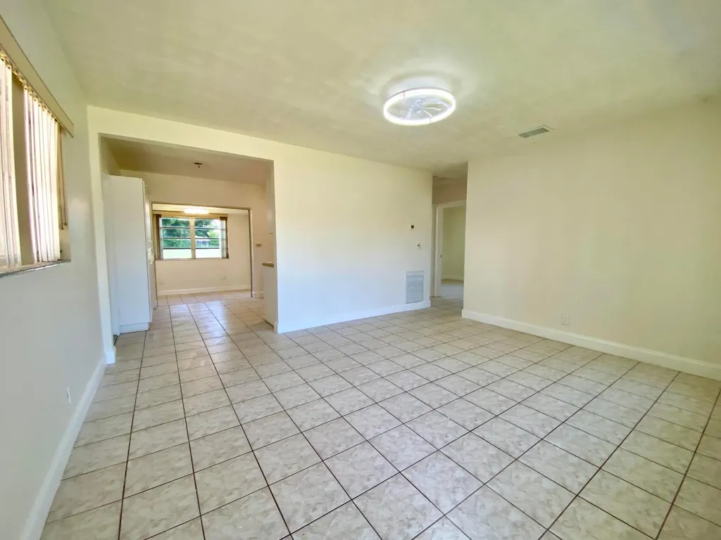 6751 Liberty Street Hollywood FL 33024
