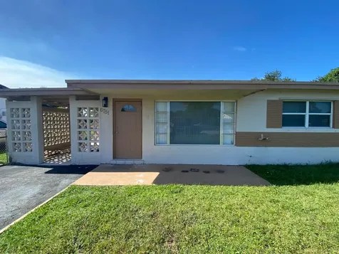 6751 Liberty Street Hollywood FL 33024