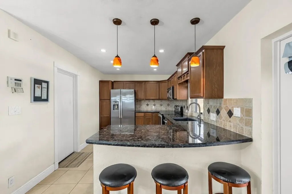 4220 NE 26th Avenue Lighthouse Point FL 33064