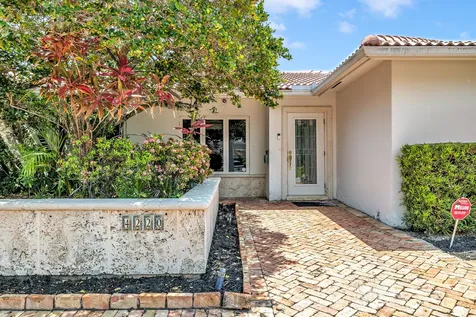 4220 NE 26th Avenue Lighthouse Point FL 33064