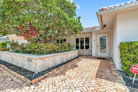 4220 NE 26th Avenue Lighthouse Point FL 33064