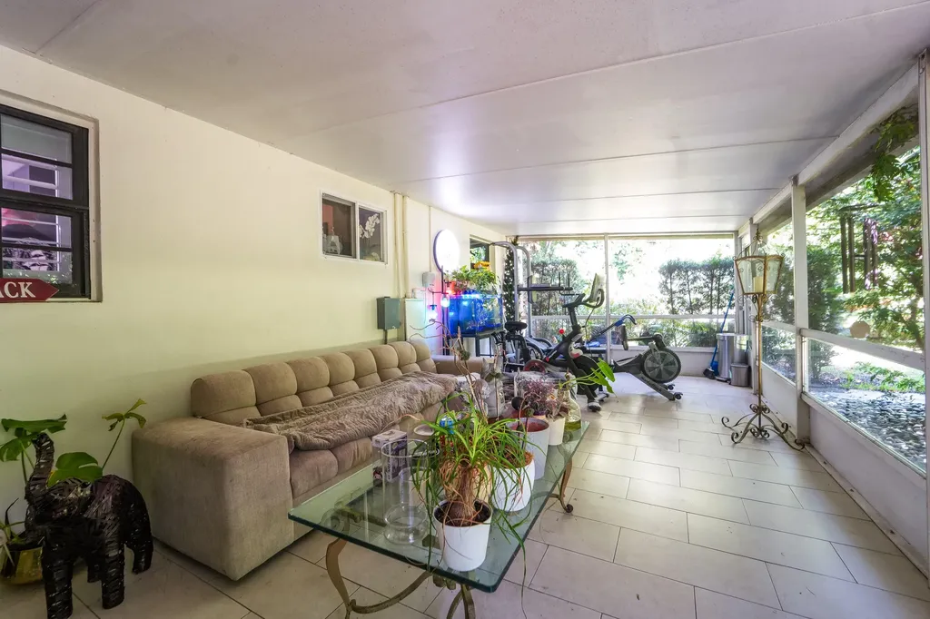 722 Greenbriar Drive Lake Park FL 33403