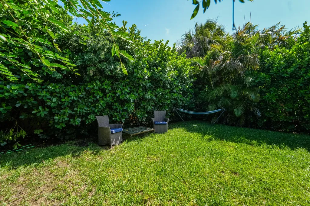 722 Greenbriar Drive Lake Park FL 33403