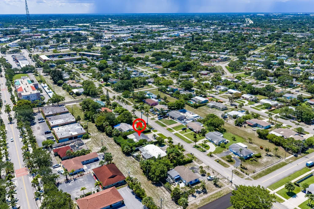 722 Greenbriar Drive Lake Park FL 33403