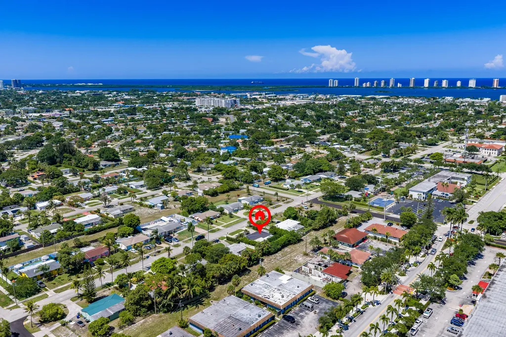 722 Greenbriar Drive Lake Park FL 33403