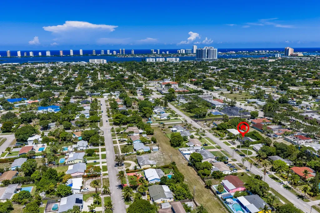 722 Greenbriar Drive Lake Park FL 33403