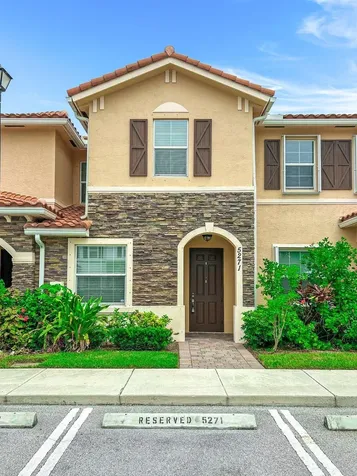5271 Ashley River Road West Palm Beach FL 33417