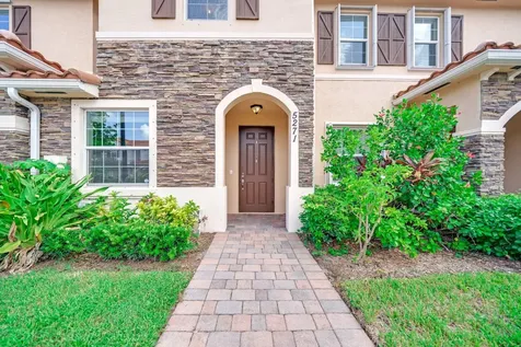 5271 Ashley River Road West Palm Beach FL 33417