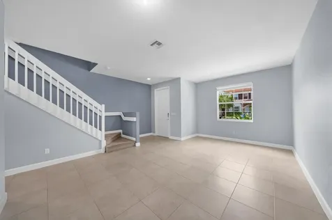 5271 Ashley River Road West Palm Beach FL 33417