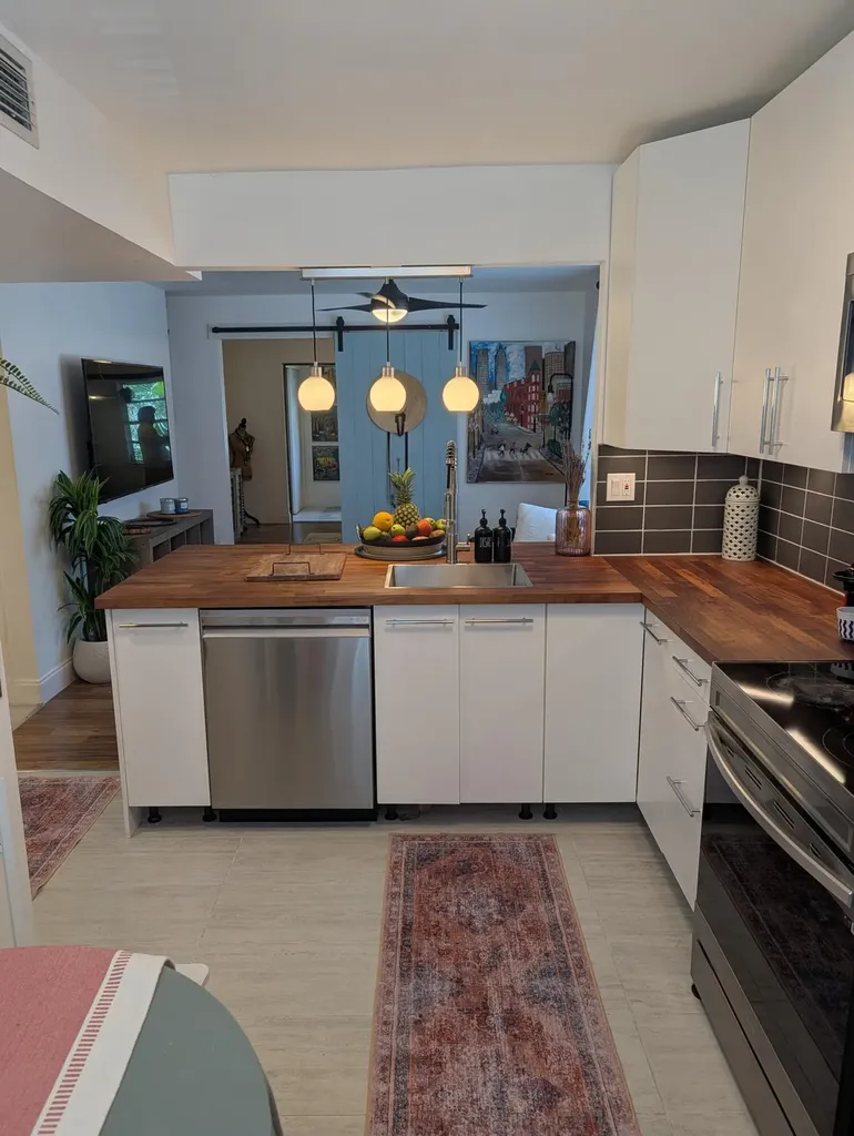 860 SE 6th Avenue Deerfield Beach FL 33441