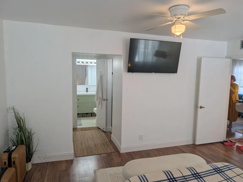 860 SE 6th Avenue Deerfield Beach FL 33441