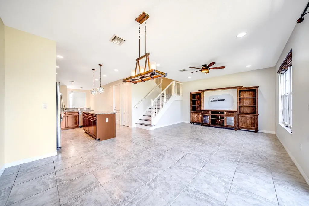 4543 Tara Cove Way West Palm Beach FL 33417