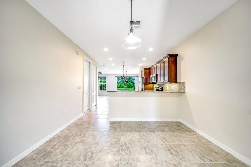 4543 Tara Cove Way West Palm Beach FL 33417