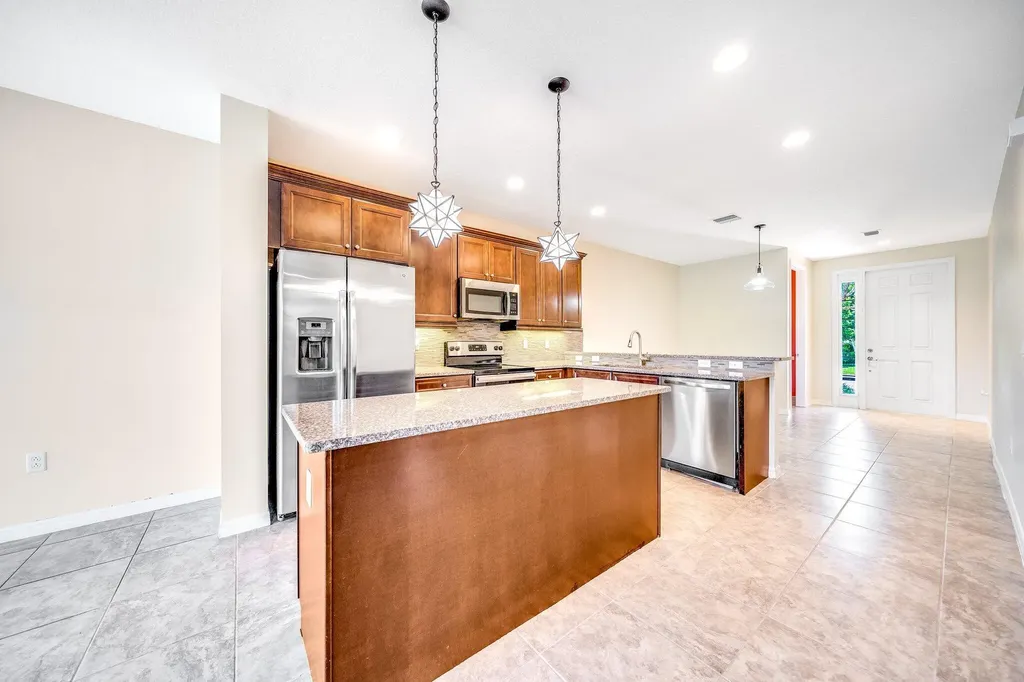 4543 Tara Cove Way West Palm Beach FL 33417