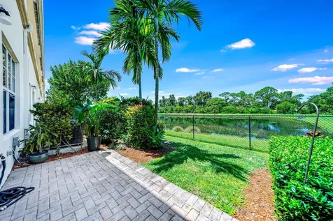 4543 Tara Cove Way West Palm Beach FL 33417