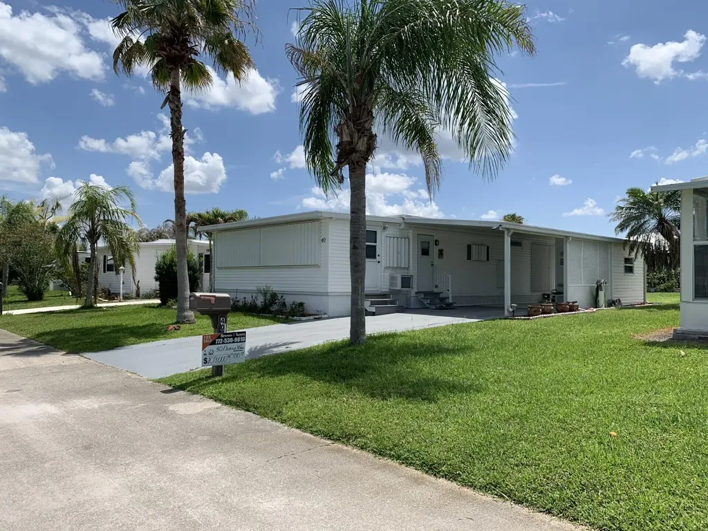 40 Florida Way Port St Lucie FL 34952