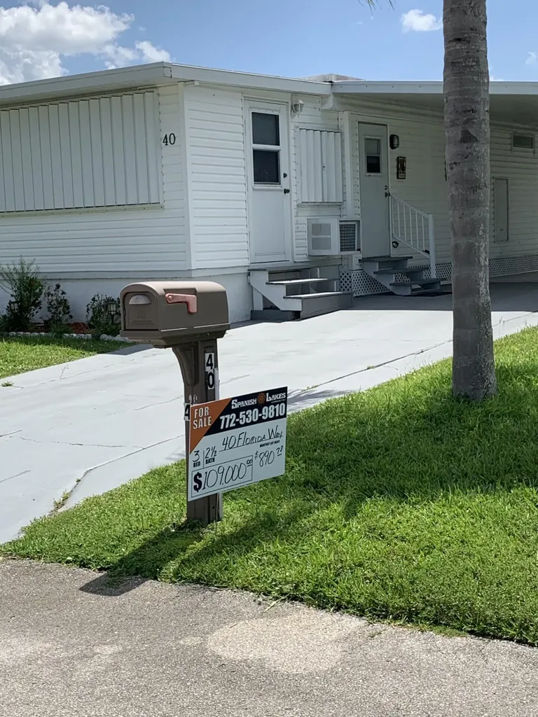 40 Florida Way Port St Lucie FL 34952