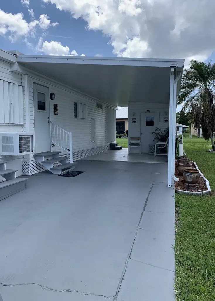 40 Florida Way Port St Lucie FL 34952