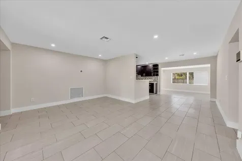 611 N Highland Drive Hollywood FL 33021