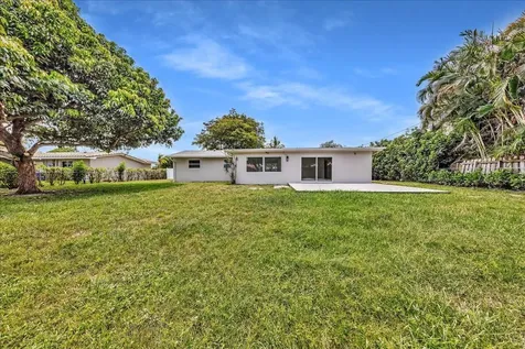 611 N Highland Drive Hollywood FL 33021