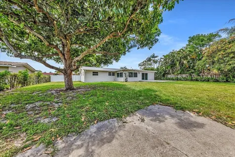 611 N Highland Drive Hollywood FL 33021
