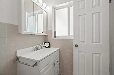 2100 NE 38th Street Lighthouse Point FL 33064