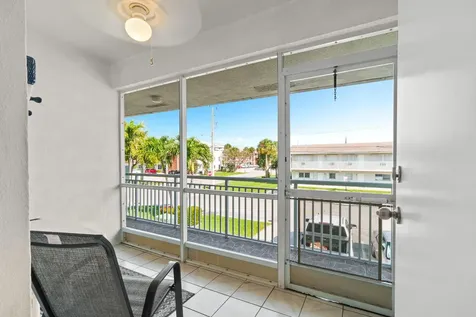 2100 NE 38th Street Lighthouse Point FL 33064