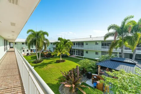 2100 NE 38th Street Lighthouse Point FL 33064