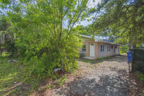 4721 28th Court Vero Beach FL 32967