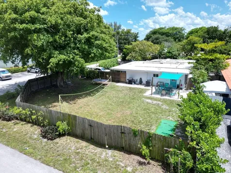 3961 NE 10th Avenue Oakland Park FL 33334