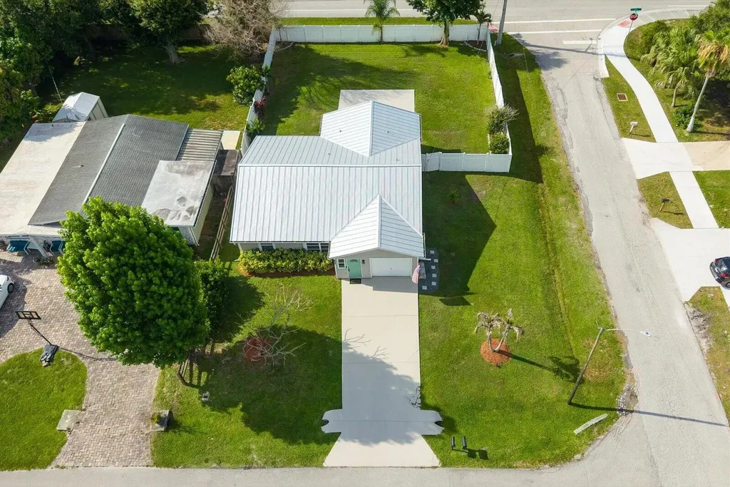 2920 SE Cypress Street Stuart FL 34997