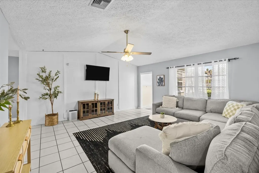 2920 SE Cypress Street Stuart FL 34997