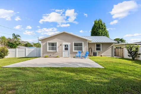 2920 SE Cypress Street Stuart FL 34997