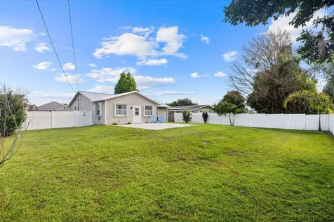 2920 SE Cypress Street Stuart FL 34997