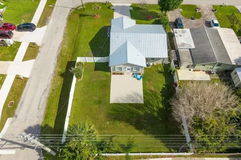 2920 SE Cypress Street Stuart FL 34997