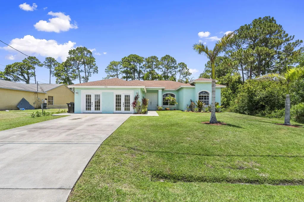 1752 SW Bonfire Terrace Port St Lucie FL 34953