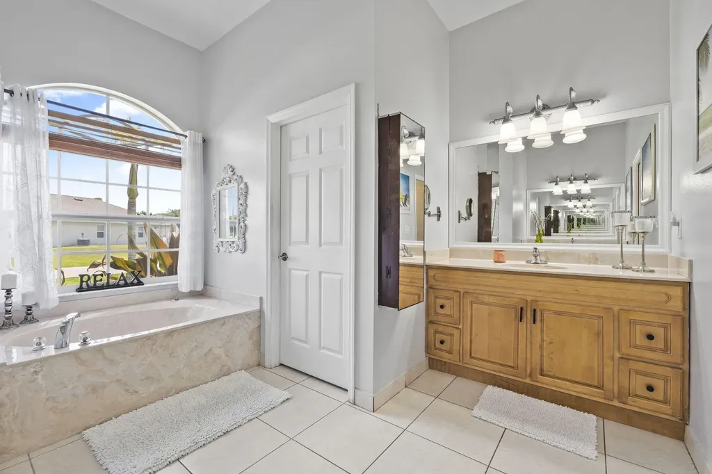1752 SW Bonfire Terrace Port St Lucie FL 34953