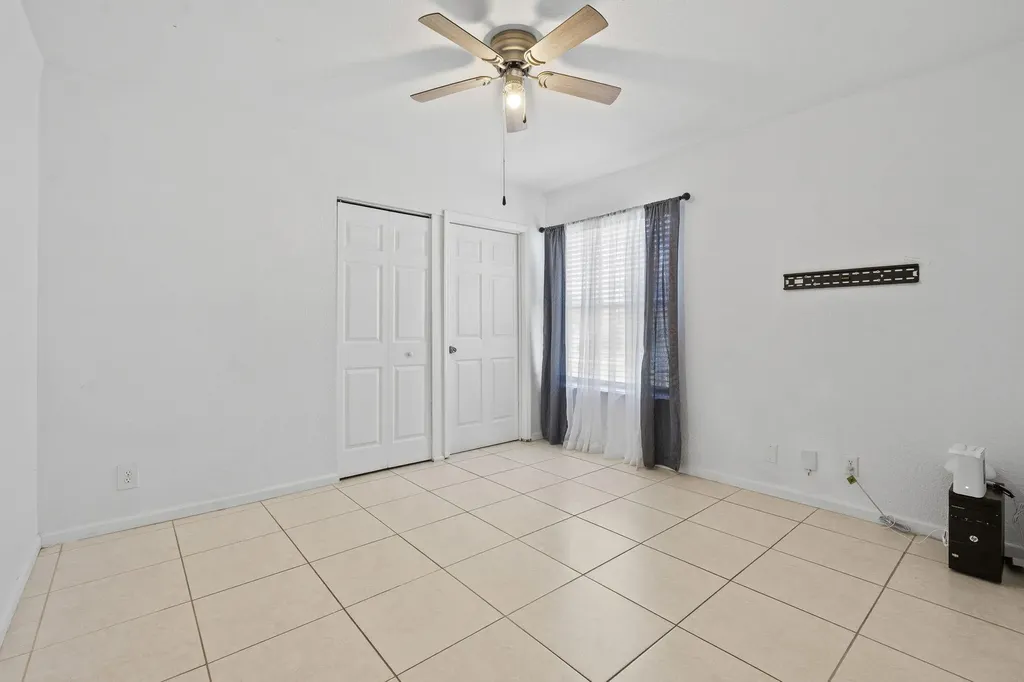 1752 SW Bonfire Terrace Port St Lucie FL 34953