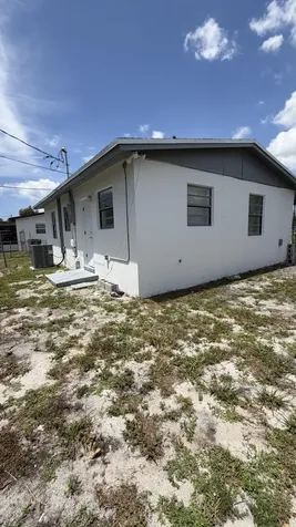 1770 NW 25th Terrace Fort Lauderdale FL 33311