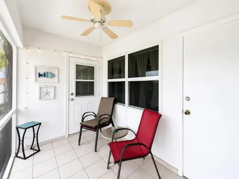 5300 Washington Lane Hollywood FL 33026