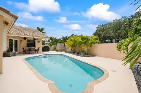 15681 Dover Court Davie FL 33331