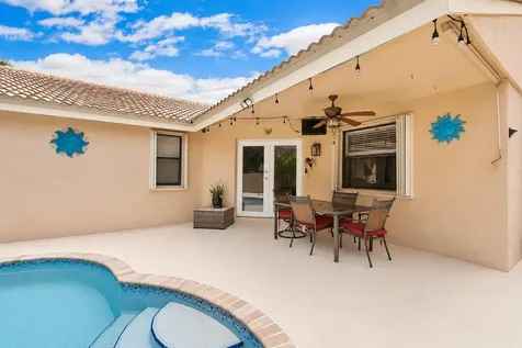 15681 Dover Court Davie FL 33331