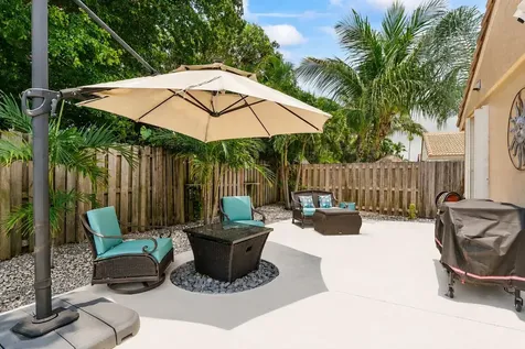 15681 Dover Court Davie FL 33331