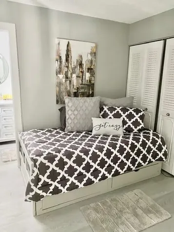 6461 NW 2nd Avenue Boca Raton FL 33487