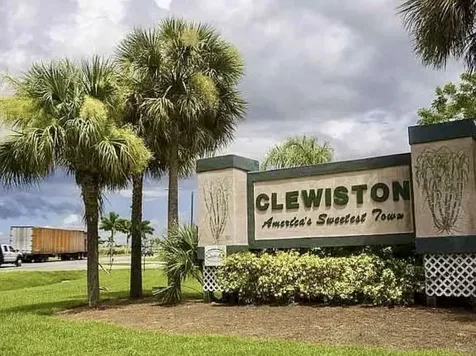 324 Pine Cone Avenue Clewiston FL 33440