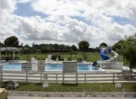 324 Pine Cone Avenue Clewiston FL 33440